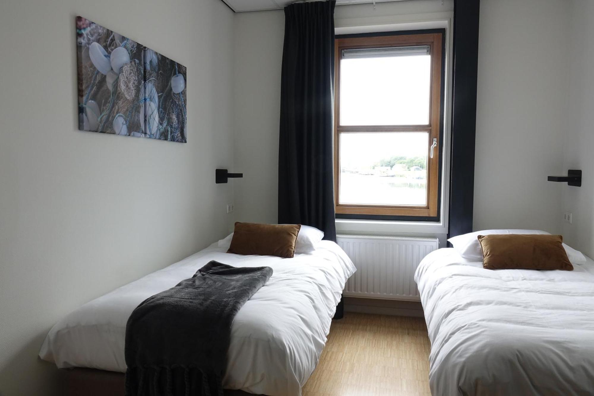 Dock Hotel Stellendam Ngoại thất bức ảnh